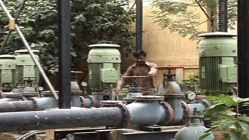 Pipeline supplying water to Karachi burst – Naibaat